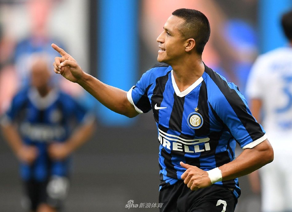 她在硬地赛 她在硬地赛