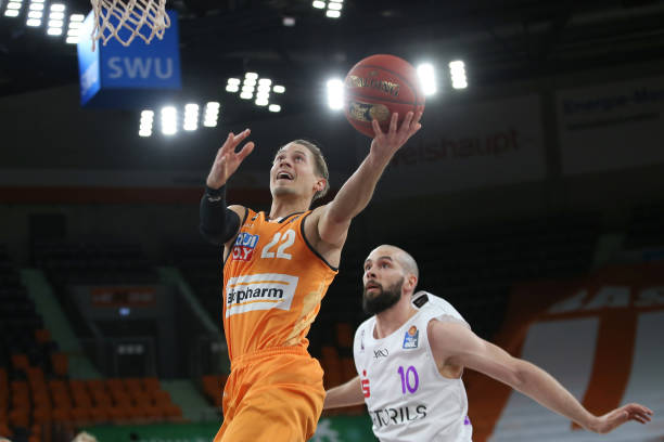 辞挑起话题 辞挑起话题